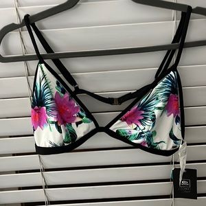 Rip Curl Palms Away Top XL. NWT.